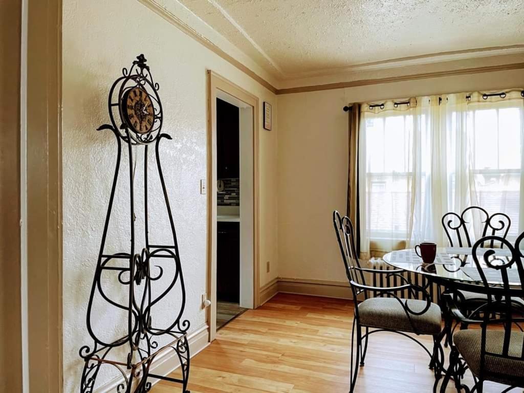 2 Bedroom Apt Near Great Lakes Naval Base And 6 Flags Waukegan Extérieur photo